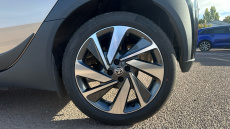 Toyota Aygo X 1.0 VVT-i Edge 5dr Petrol Hatchback